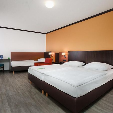 Trans World Hotel Donauwelle ลินซ์ ภายนอก รูปภาพ