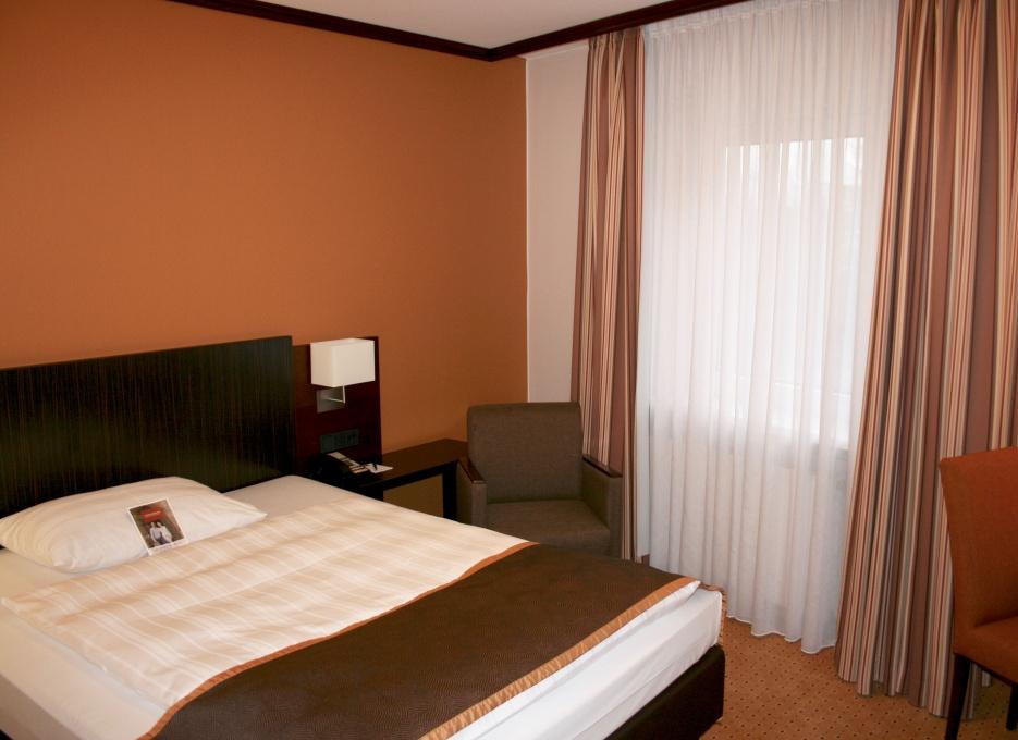 Trans World Hotel Donauwelle ลินซ์ ภายนอก รูปภาพ
