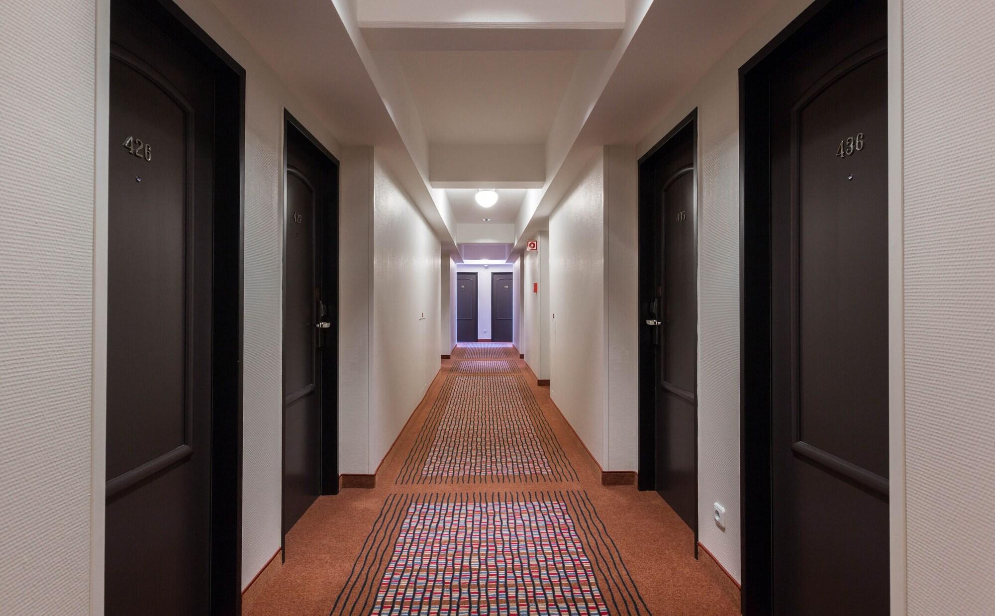 Trans World Hotel Donauwelle ลินซ์ ภายนอก รูปภาพ