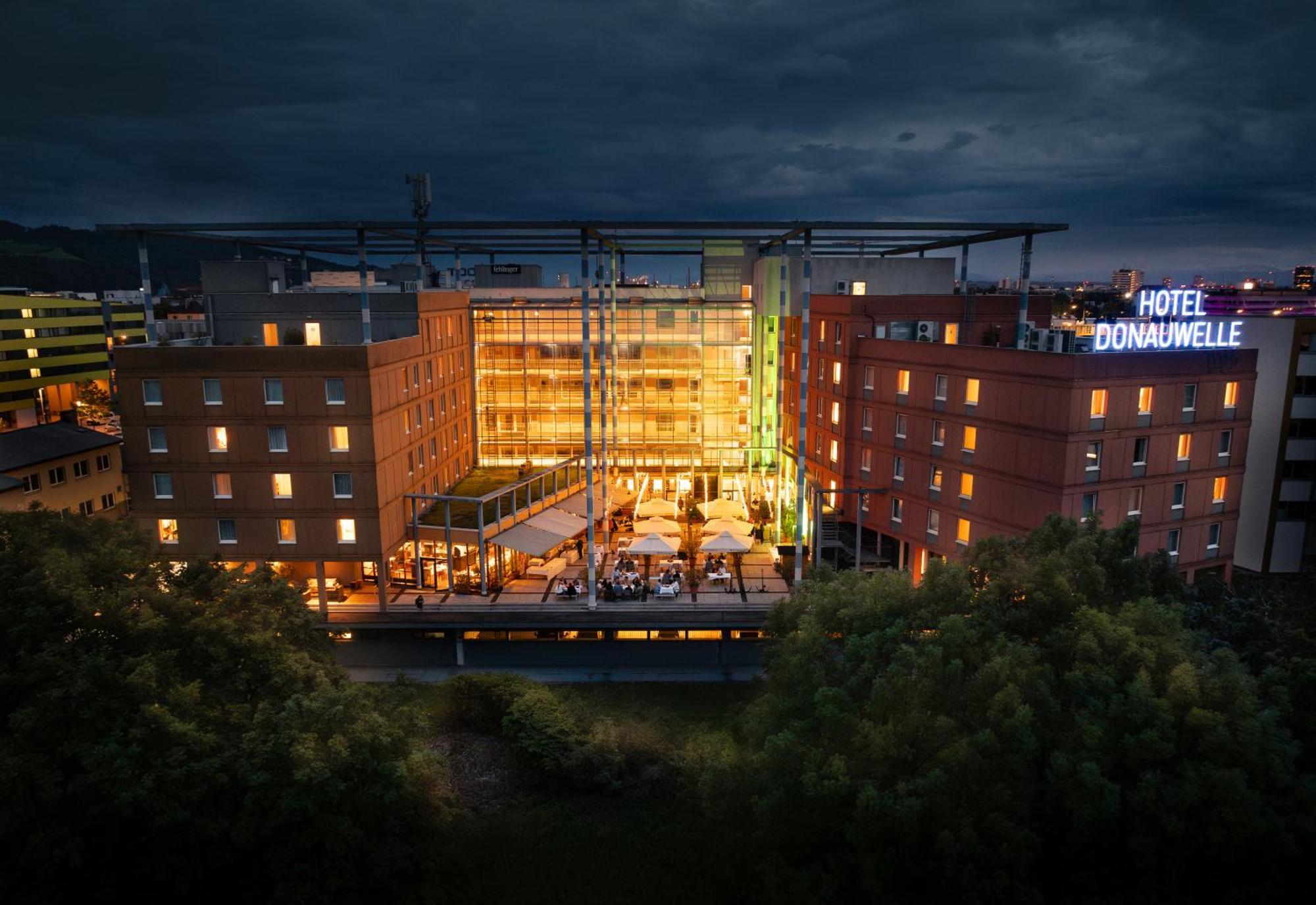 Trans World Hotel Donauwelle ลินซ์ ภายนอก รูปภาพ