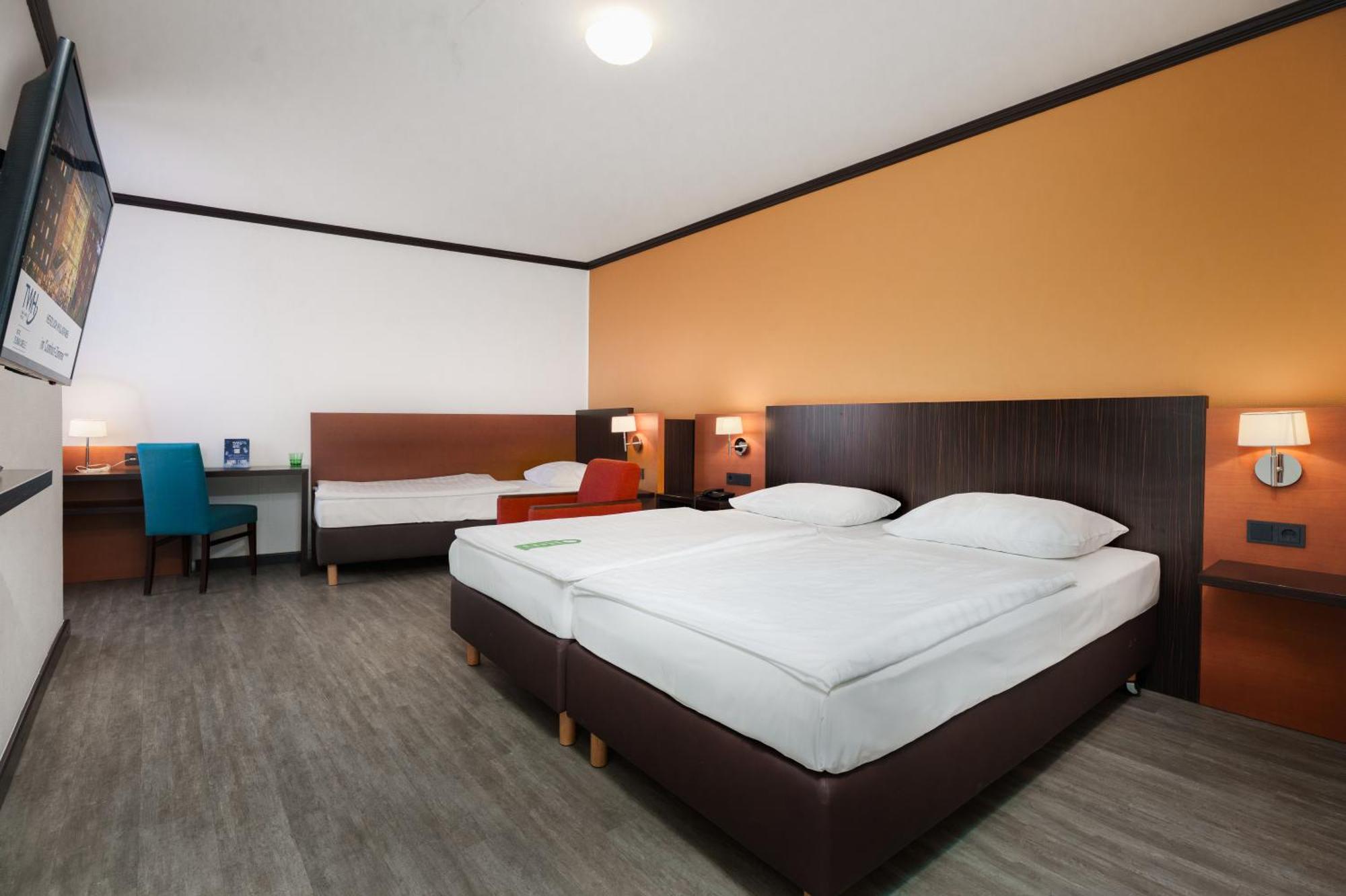 Trans World Hotel Donauwelle ลินซ์ ภายนอก รูปภาพ