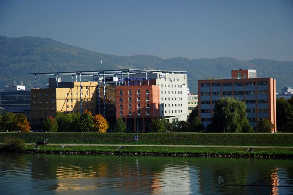 Trans World Hotel Donauwelle ลินซ์ ภายนอก รูปภาพ